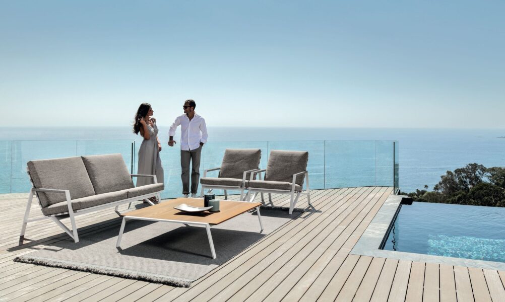 Cottage Lounge Armchair 4