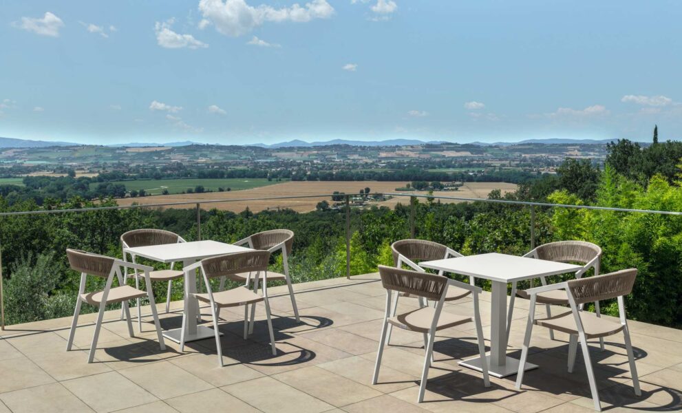 Milo Dining Table 90×90 1