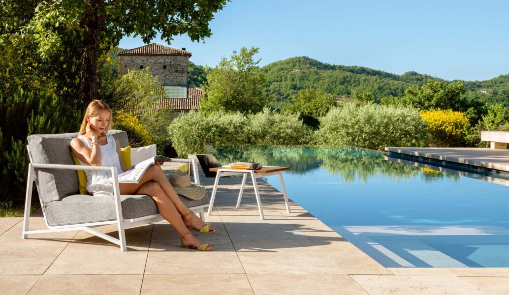 Cottage Sofa luxury 3 seater 4