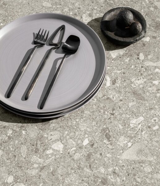 Cruise//alu D150 round Dining table 3