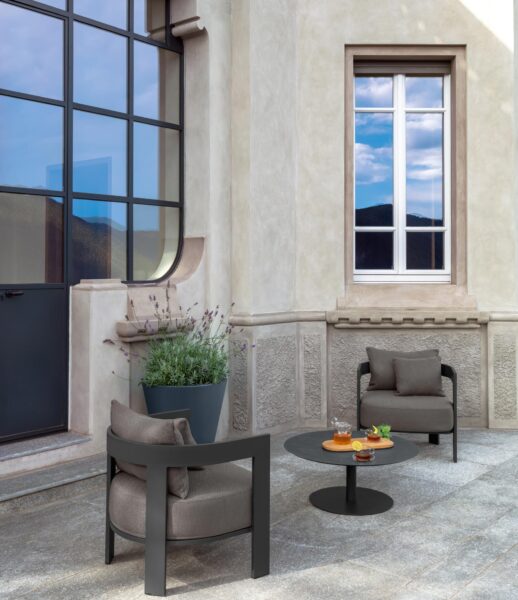 Argo//Alu 113×80 coffee table 5