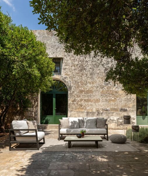 Alabama//Wood 2 Seater sofa 0