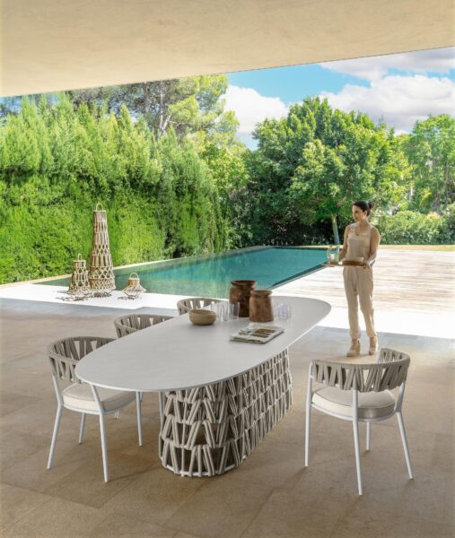 Swipe Dining table D150 5