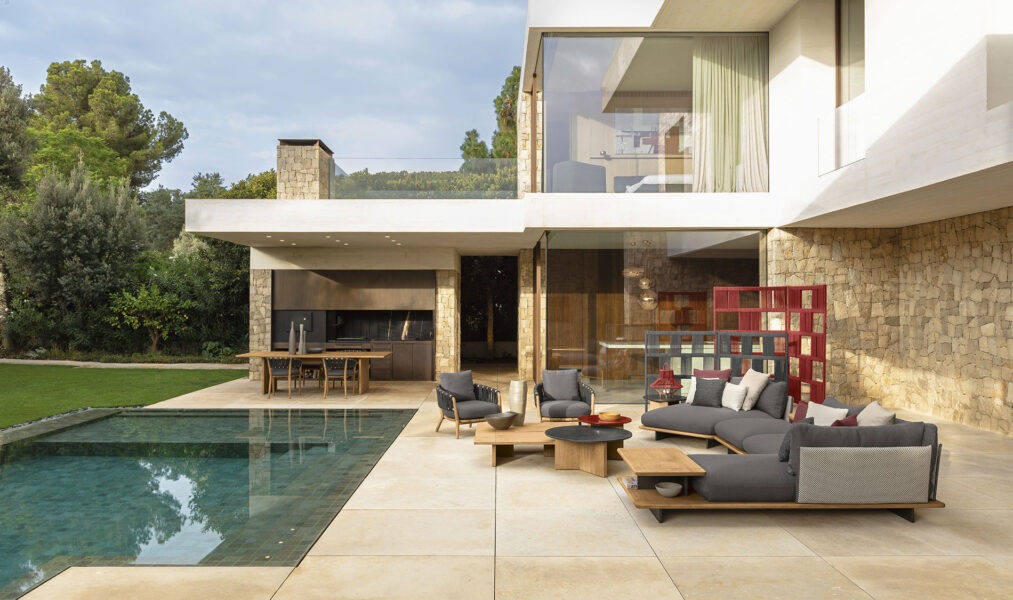 Venice Coffee Table 120×120 3