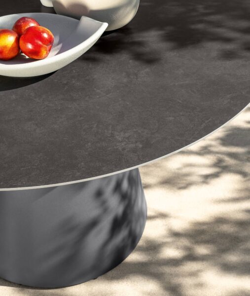 Dolcevita//Alu Dining Table D90 1