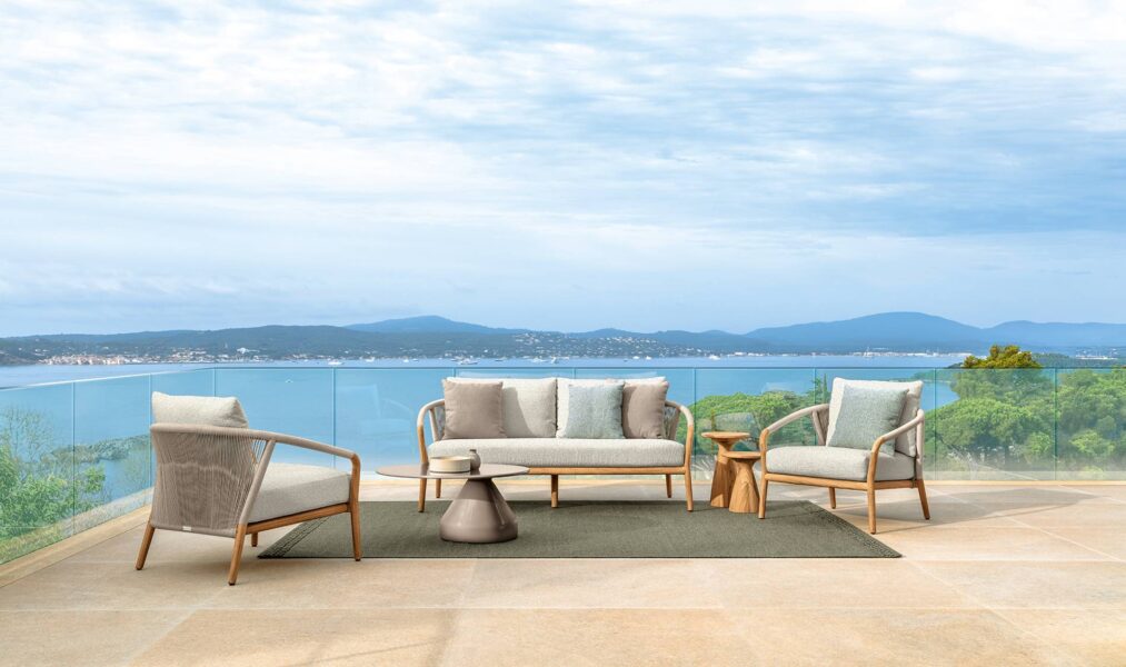 Plaza glossy coffee table d45 5